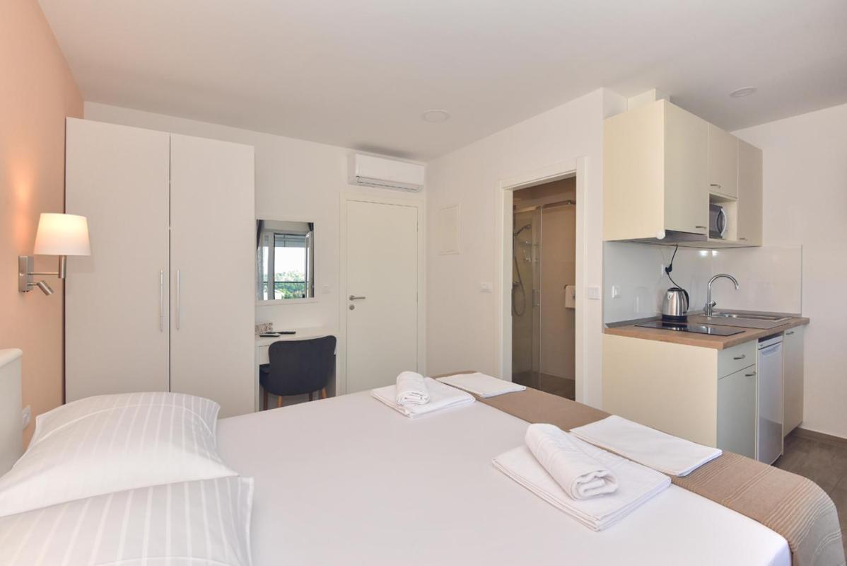 Anka Apartment *